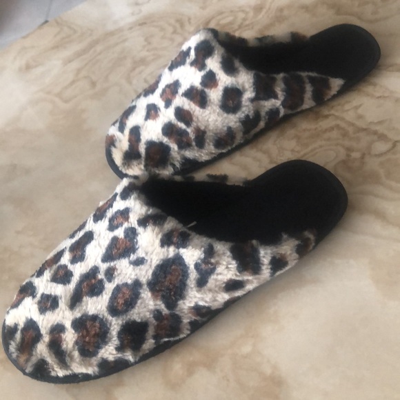 LEOPARD PRINT FUZZY SLIPPERS • Sz 9-10 - Picture 7 of 11